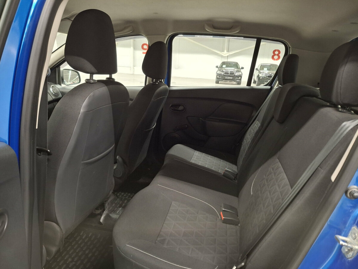Купить Renault Sandero с пробегом. Фото: #11
