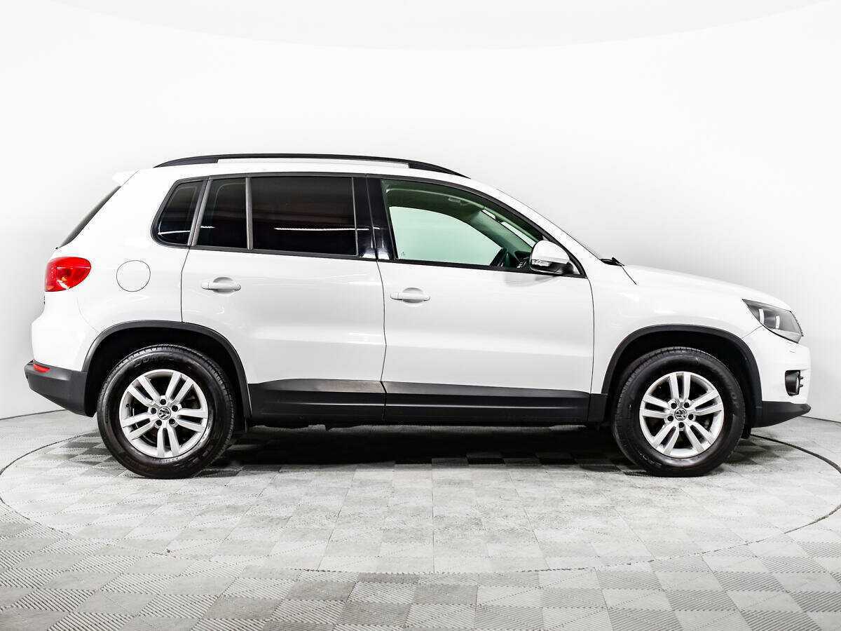 Купить Volkswagen Tiguan с пробегом. Фото: #3