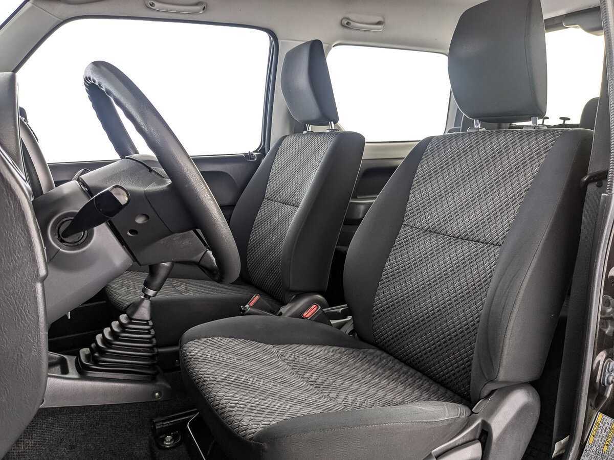 Купить Suzuki Jimny с пробегом. Фото: #14