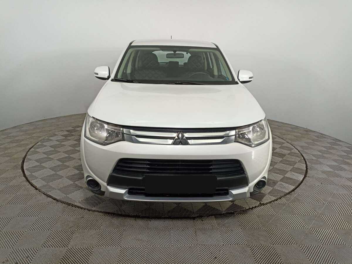 Купить Mitsubishi Outlander с пробегом. Фото: #1