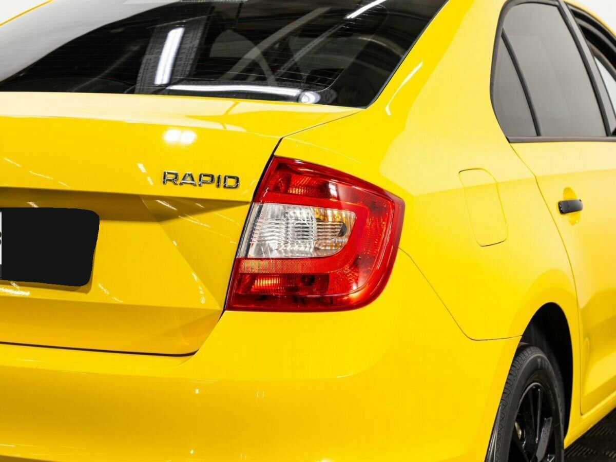 Купить Skoda Rapid с пробегом. Фото: #8