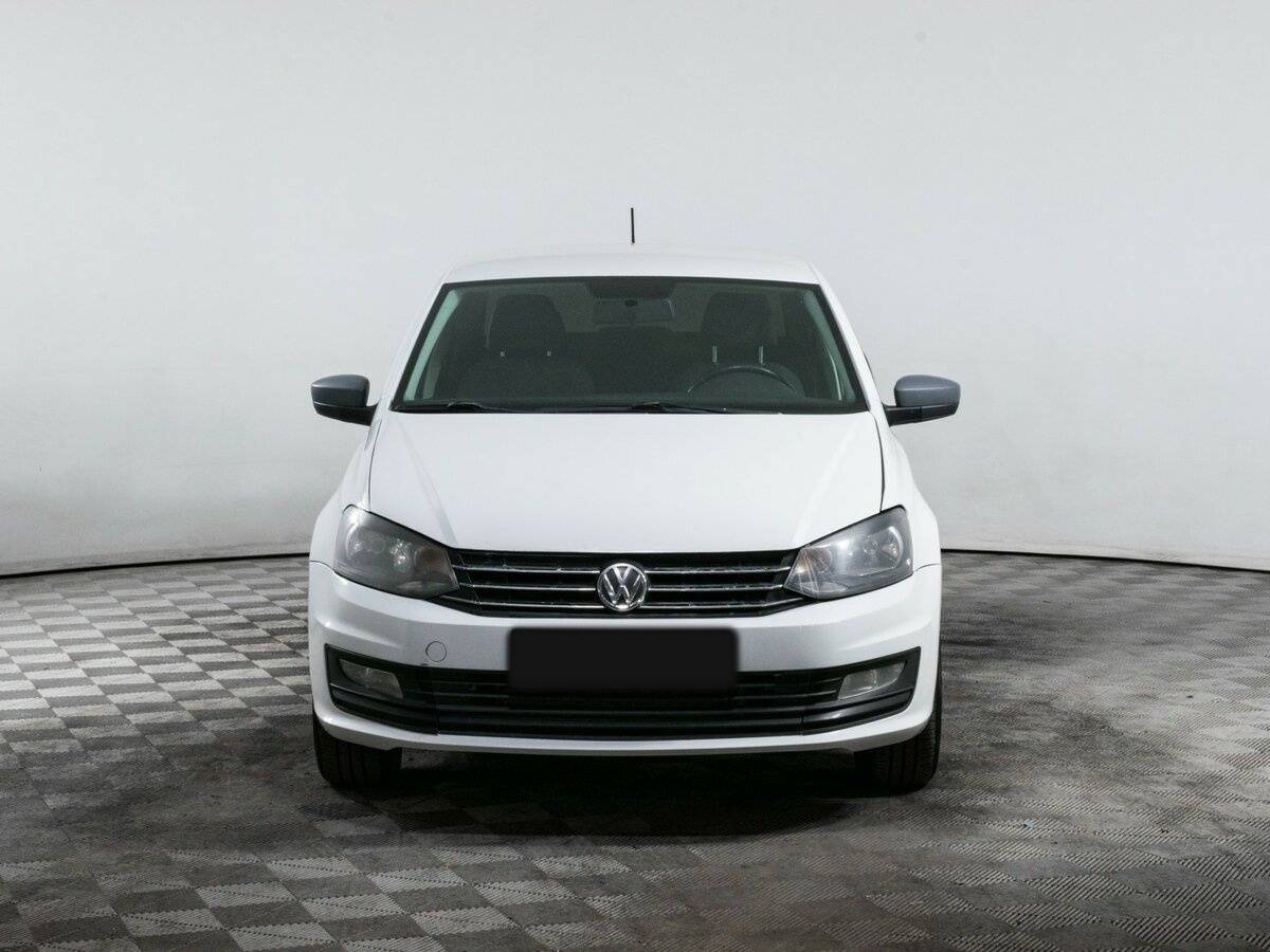 Купить Volkswagen Polo с пробегом. Фото: #1