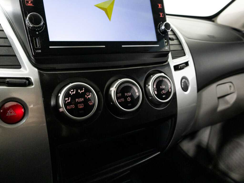 Купить Mitsubishi Pajero Sport с пробегом. Фото: #15