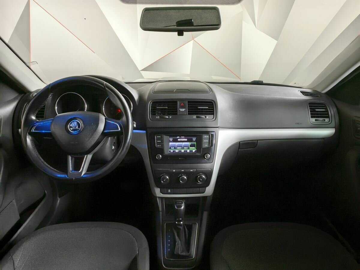 Купить Skoda Yeti с пробегом. Фото: #9