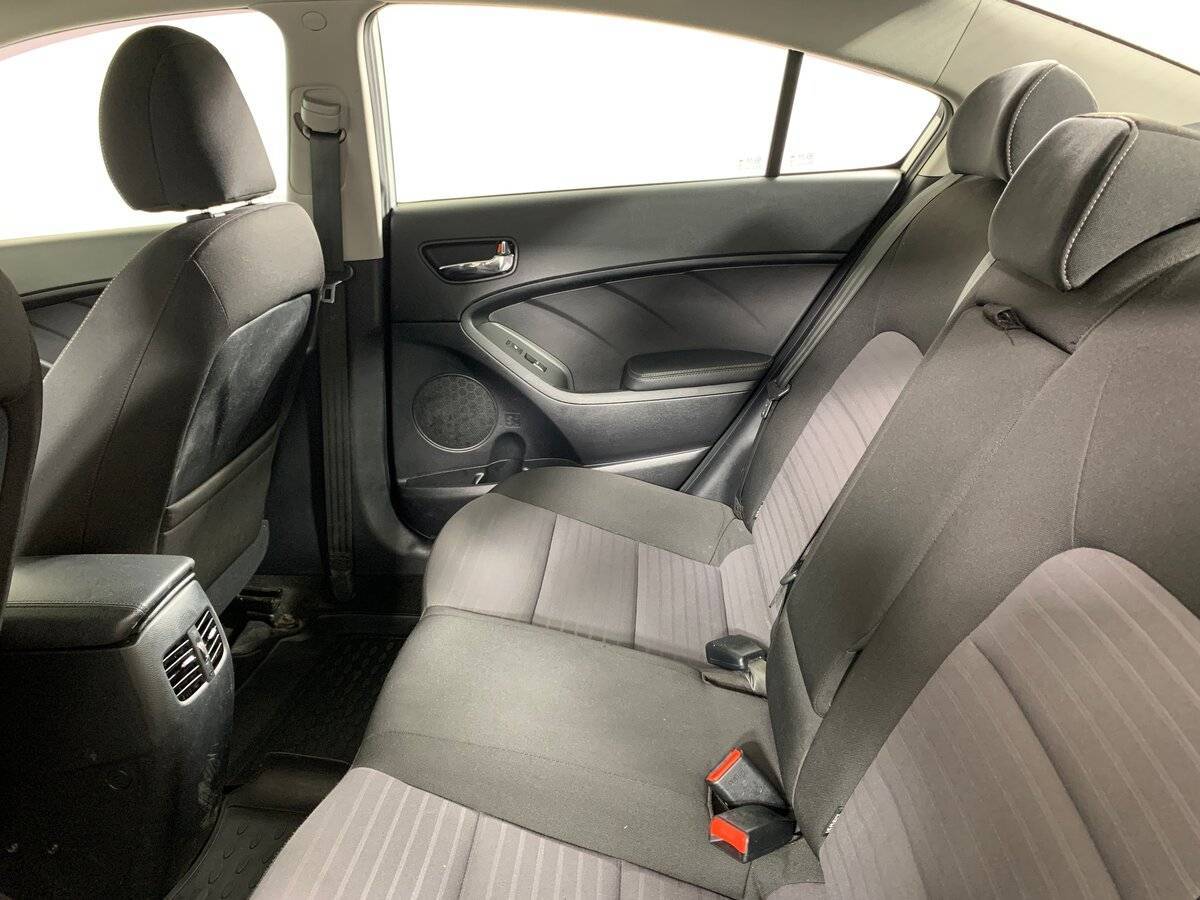 Купить Kia Cerato с пробегом. Фото: #17