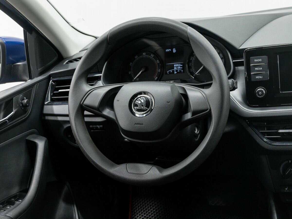 Купить Skoda Rapid с пробегом. Фото: #11