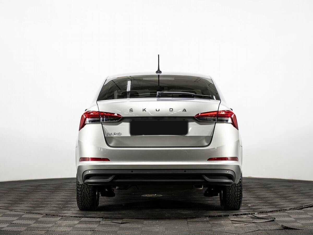 Купить Skoda Rapid с пробегом. Фото: #4