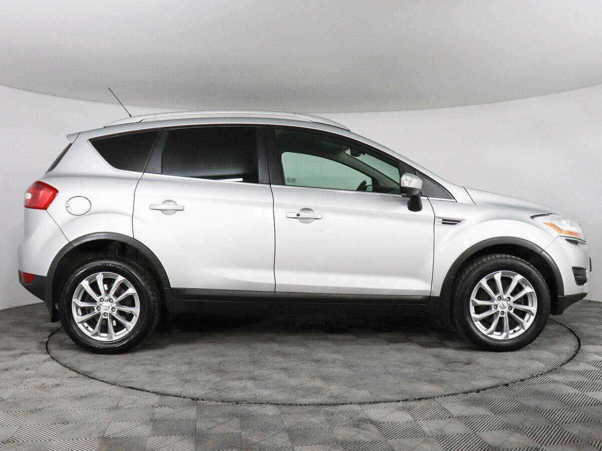 Купить Ford Kuga с пробегом. Фото: #3