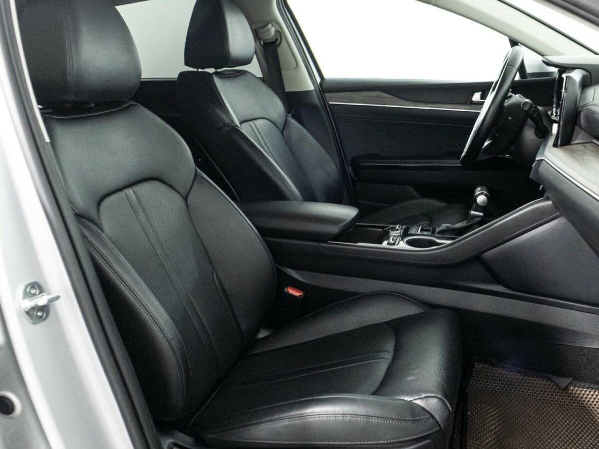 Купить Kia K5 с пробегом. Фото: #16