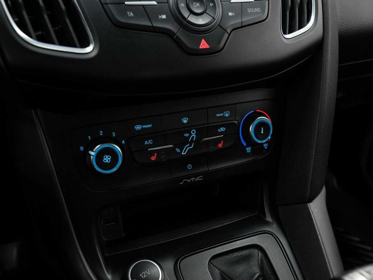 Купить Ford Focus с пробегом. Фото: #17