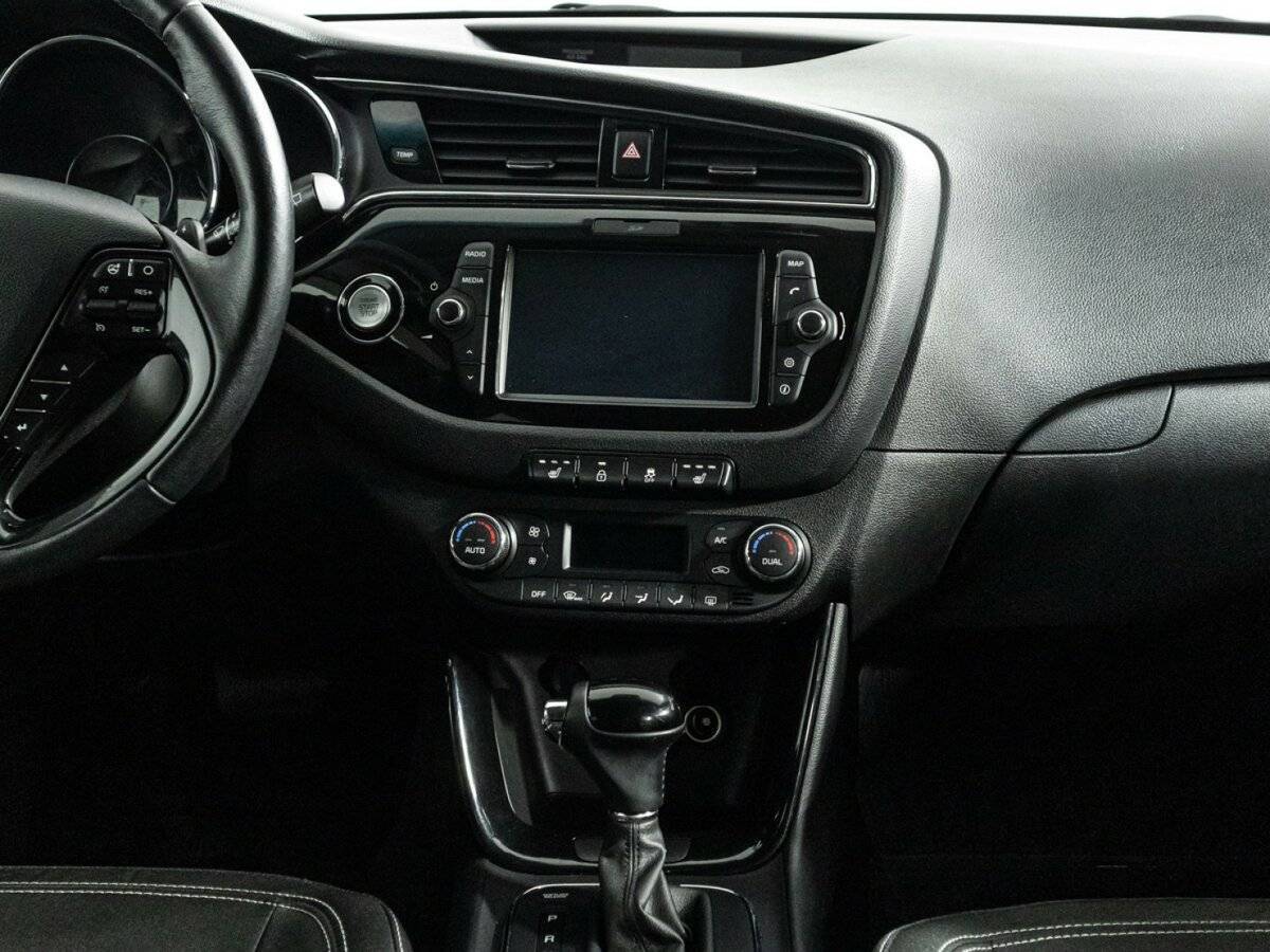 Купить Kia Ceed с пробегом. Фото: #13