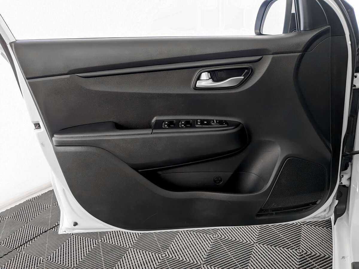 Купить Kia Rio с пробегом. Фото: #13