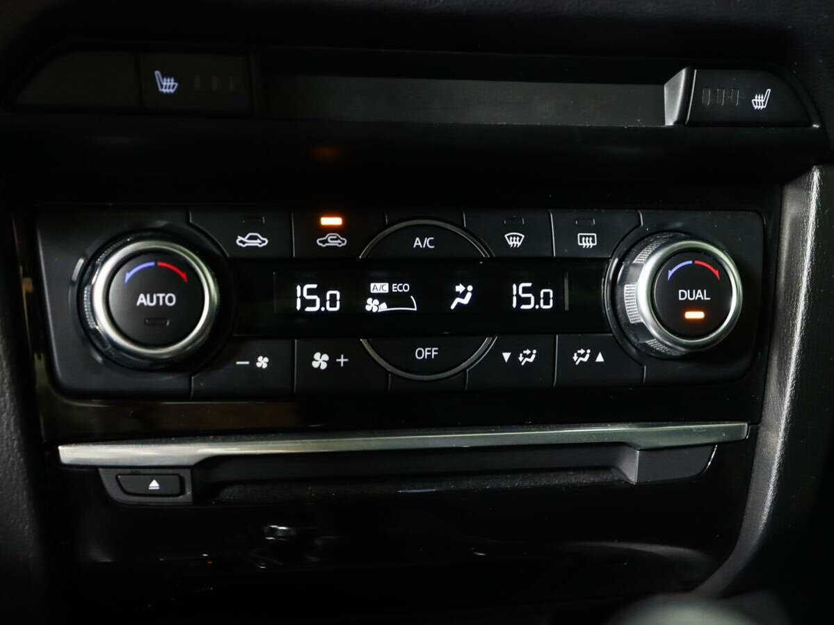 Купить Mazda 6 с пробегом. Фото: #14