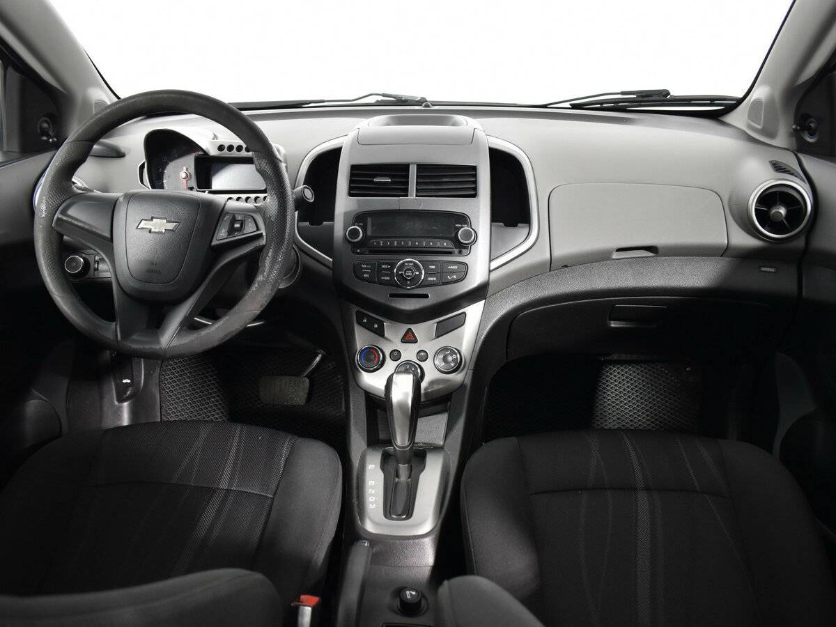 Купить Chevrolet Aveo с пробегом. Фото: #10
