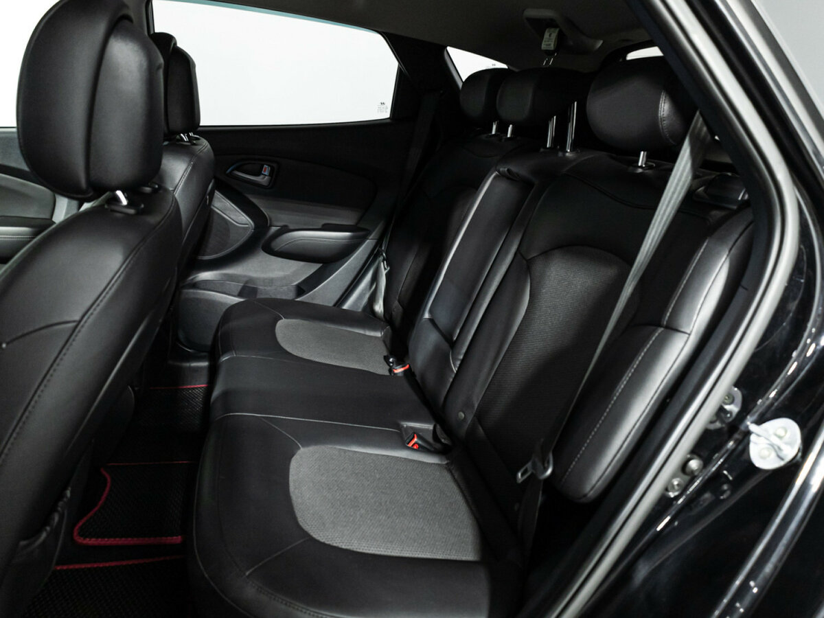 Купить Hyundai ix35 с пробегом. Фото: #9