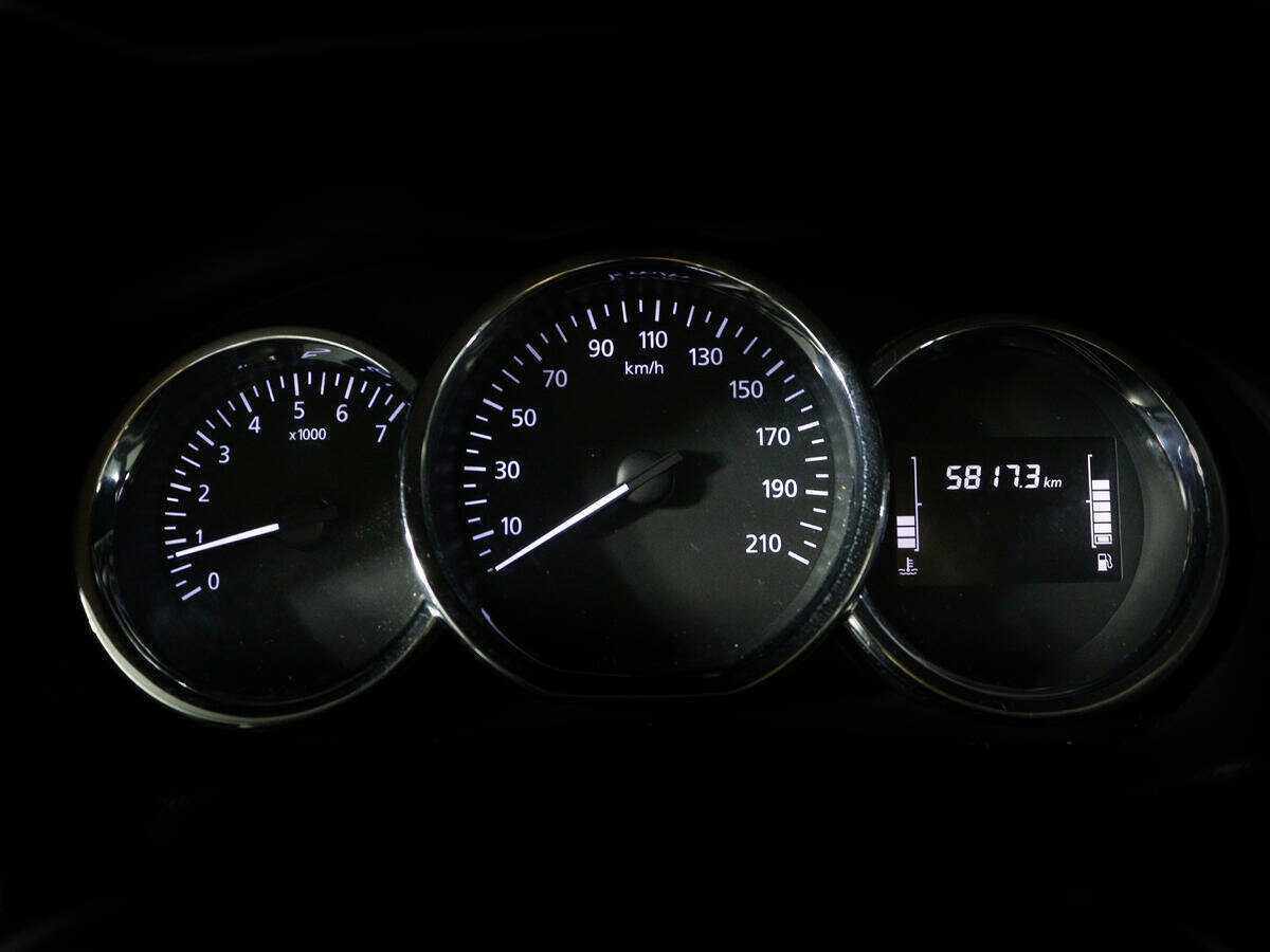 Купить Nissan Terrano с пробегом. Фото: #10