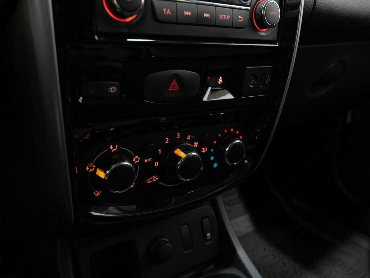 Купить Nissan Terrano с пробегом. Фото: #17