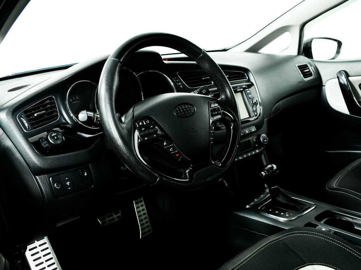 Купить Kia Ceed с пробегом. Фото: #12