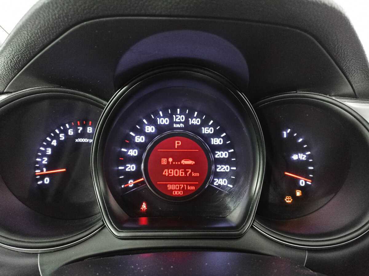 Купить Kia Ceed с пробегом. Фото: #10