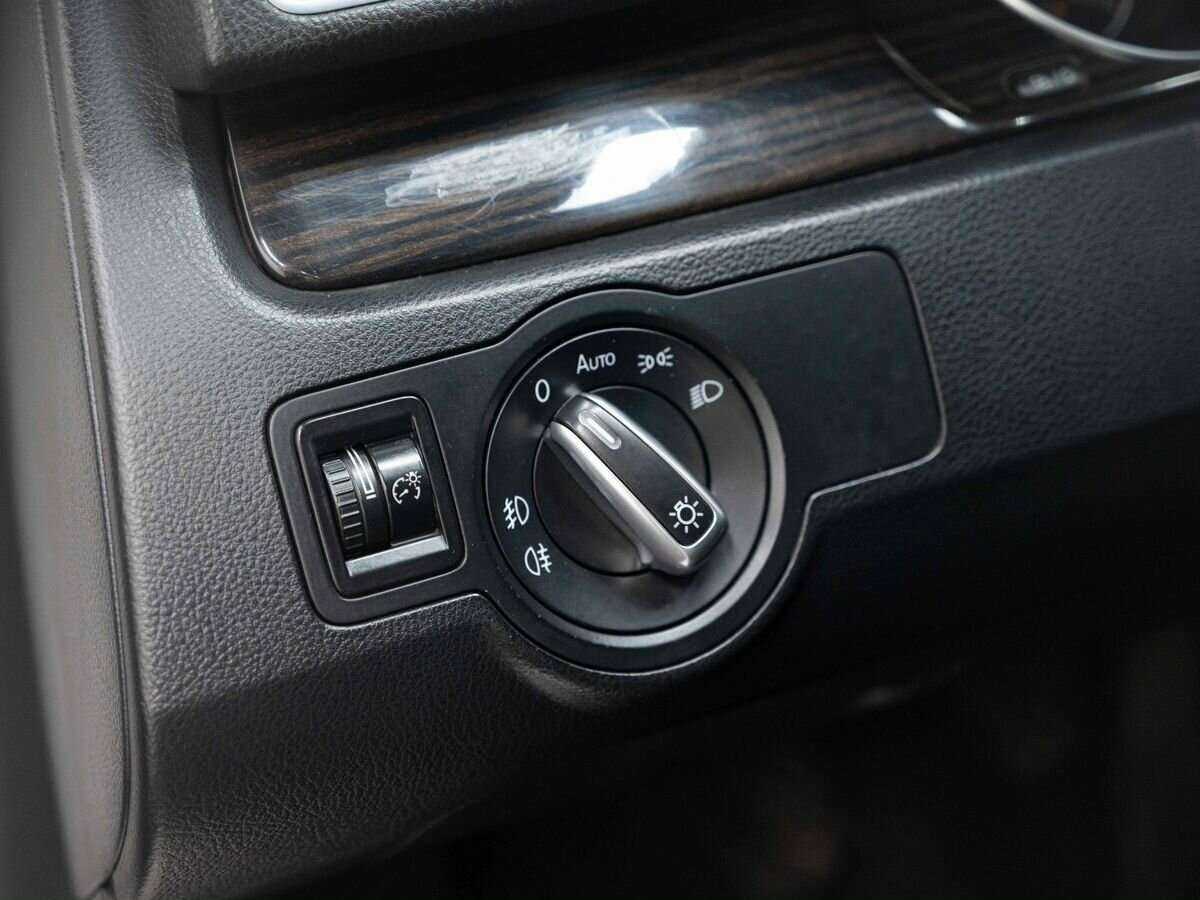 Купить Volkswagen Passat CC с пробегом. Фото: #17