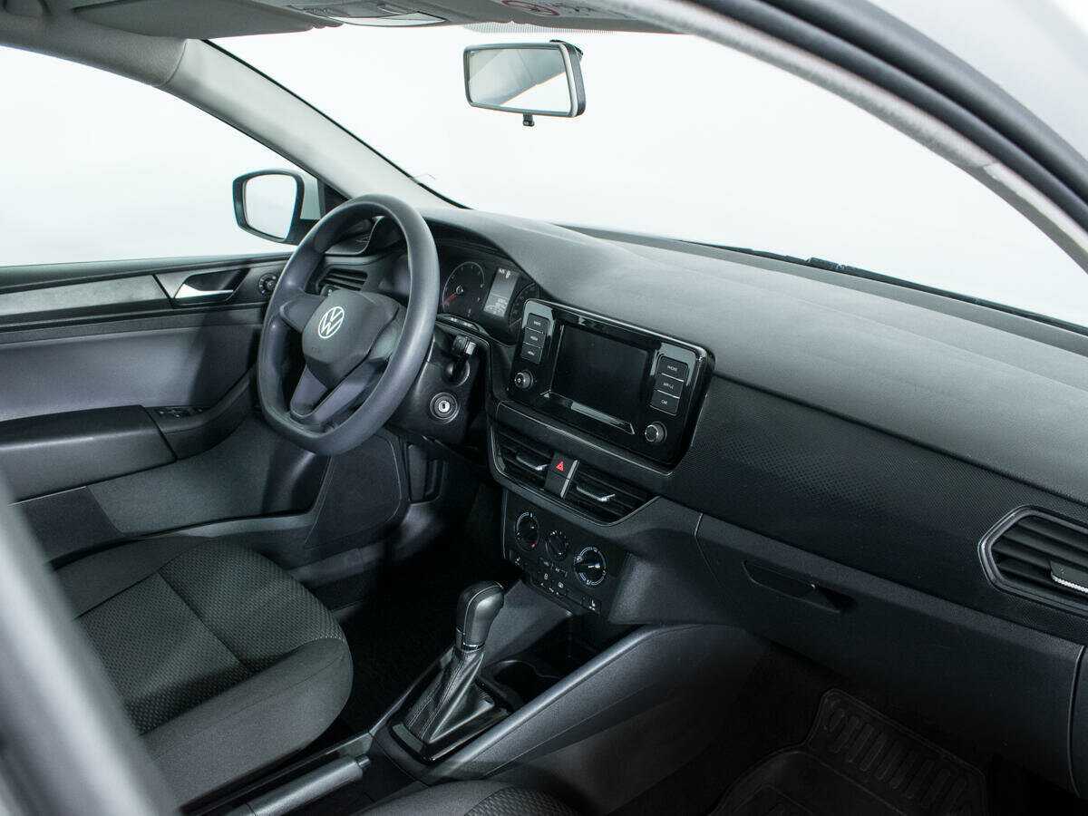 Купить Volkswagen Polo с пробегом. Фото: #8