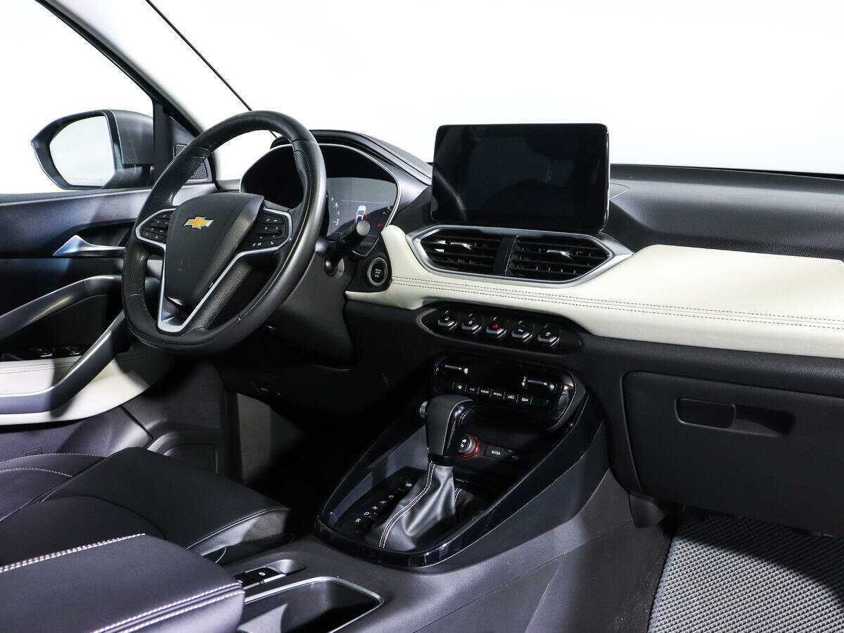 Купить Chevrolet Captiva с пробегом. Фото: #8