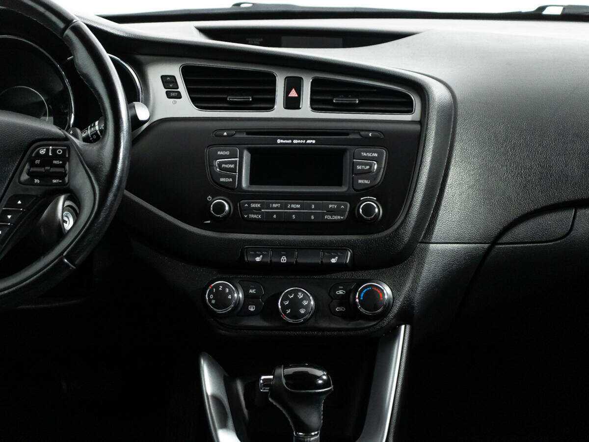 Купить Kia Ceed с пробегом. Фото: #13