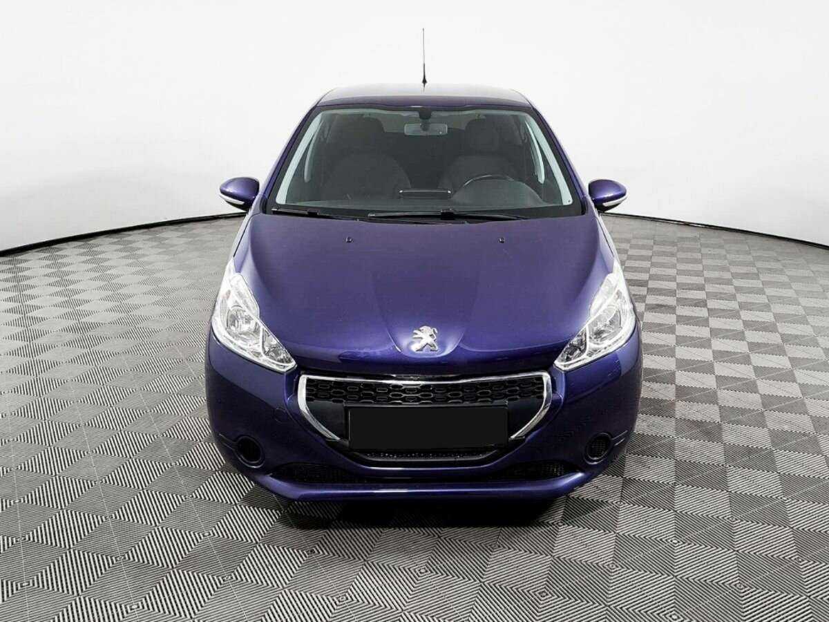Купить Peugeot 208 с пробегом. Фото: #1