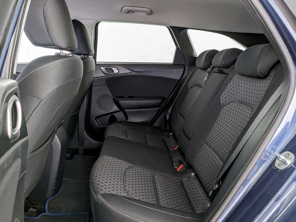 Купить Kia Ceed с пробегом. Фото: #11