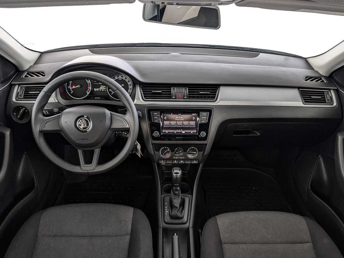 Купить Skoda Rapid с пробегом. Фото: #9