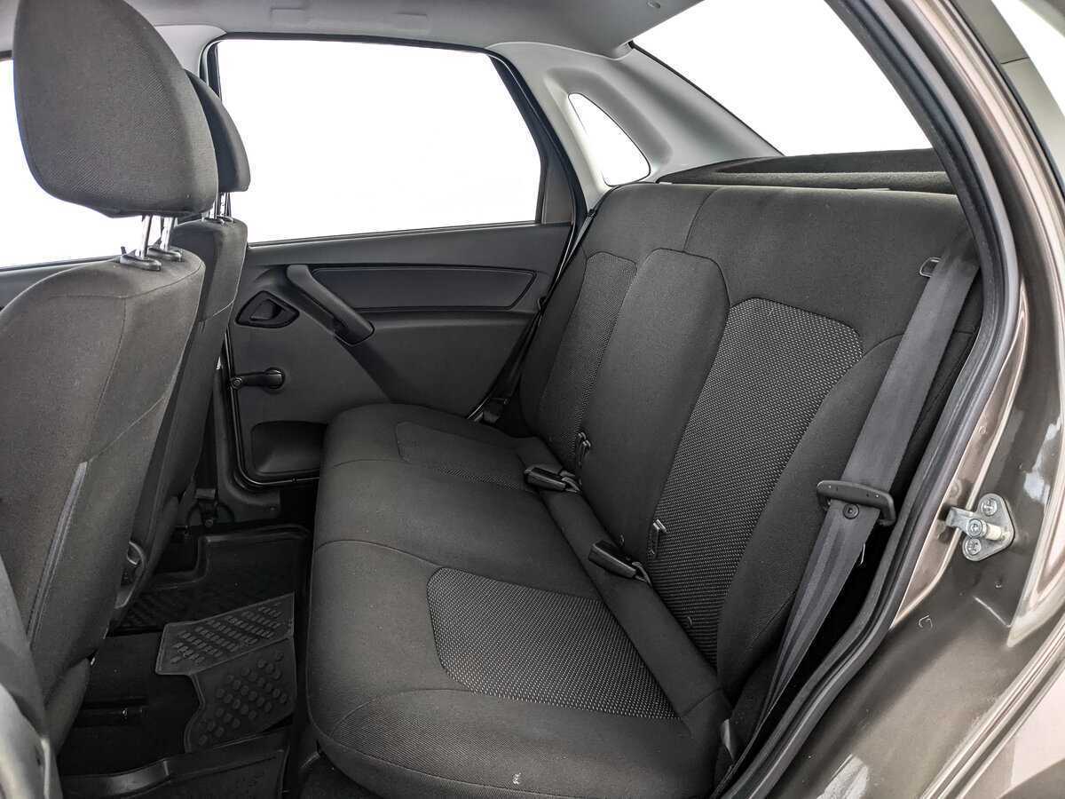 Купить Lada (ВАЗ) Granta с пробегом. Фото: #12