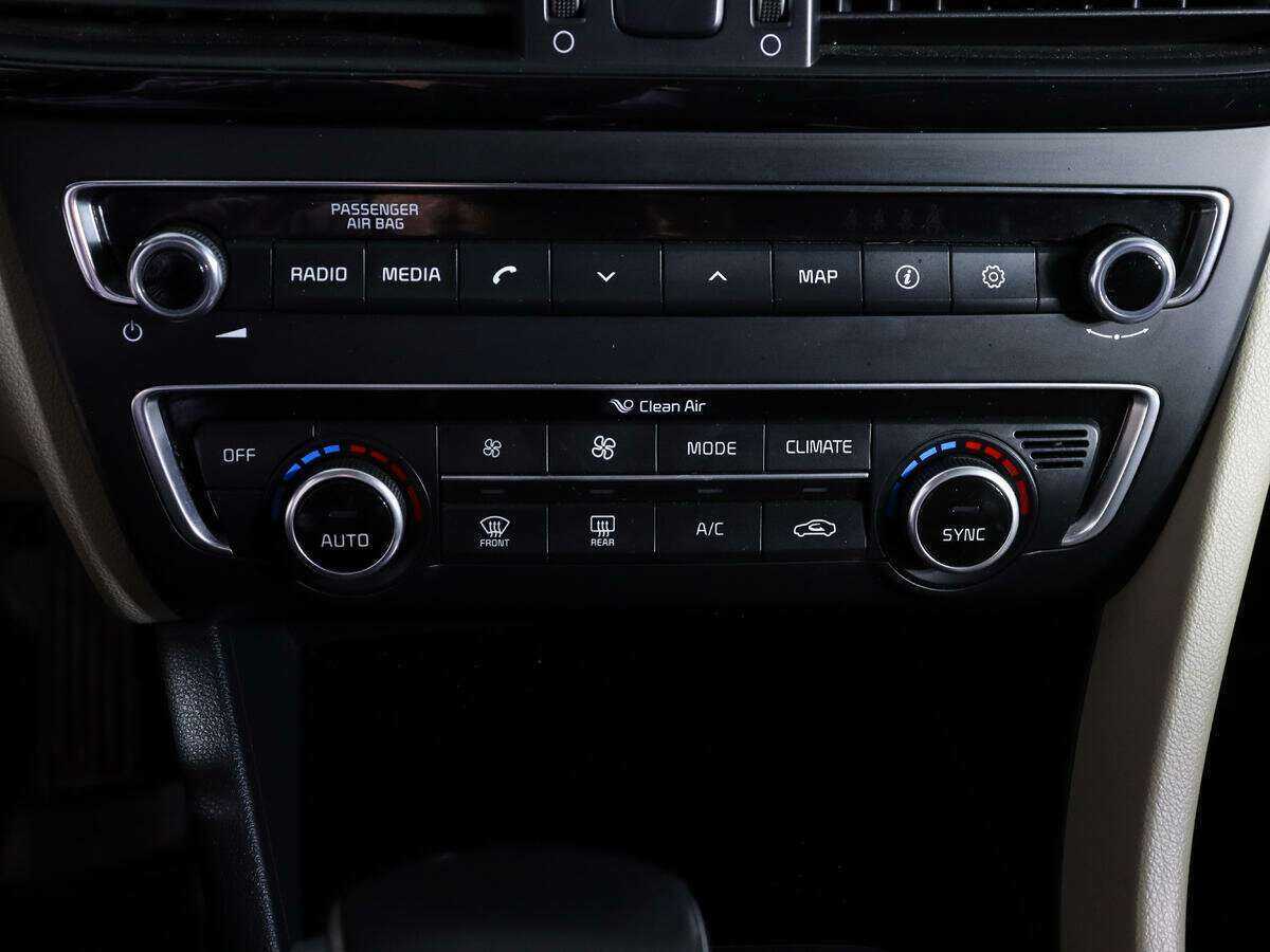 Купить Kia Optima с пробегом. Фото: #19