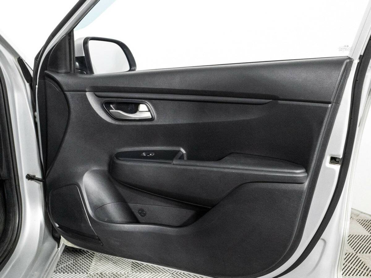 Купить Kia Rio с пробегом. Фото: #24