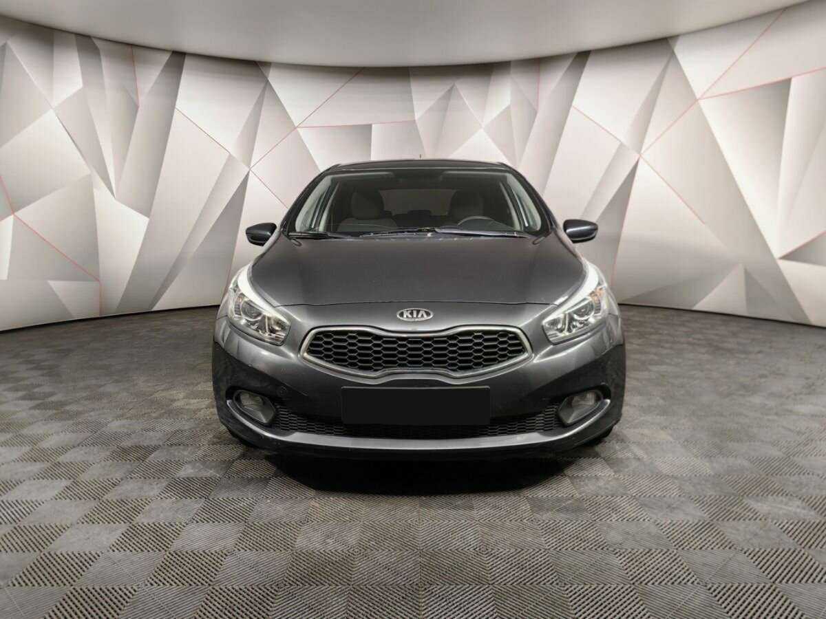 Купить Kia Ceed с пробегом. Фото: #6