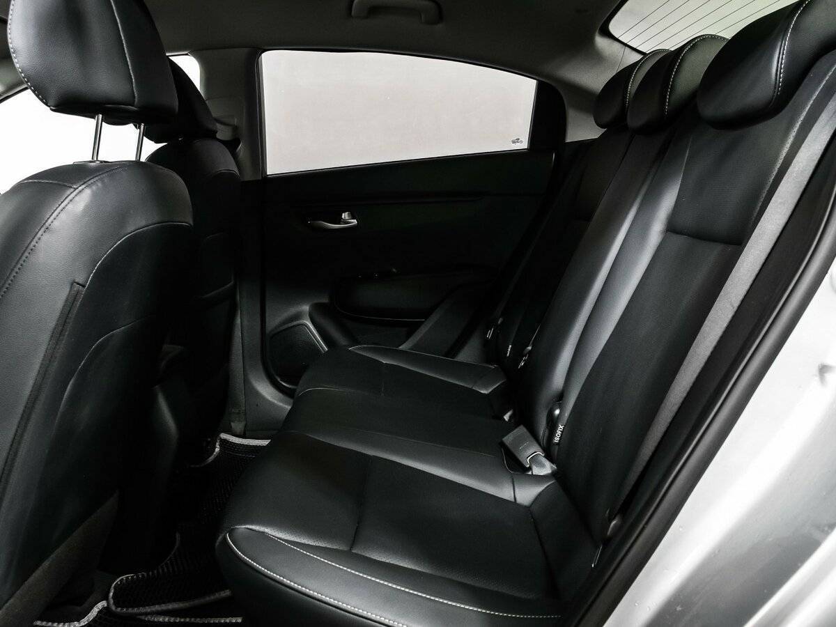 Купить Kia Rio с пробегом. Фото: #12