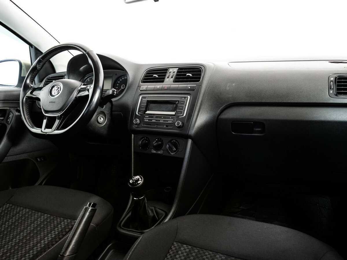 Купить Volkswagen Polo с пробегом. Фото: #7