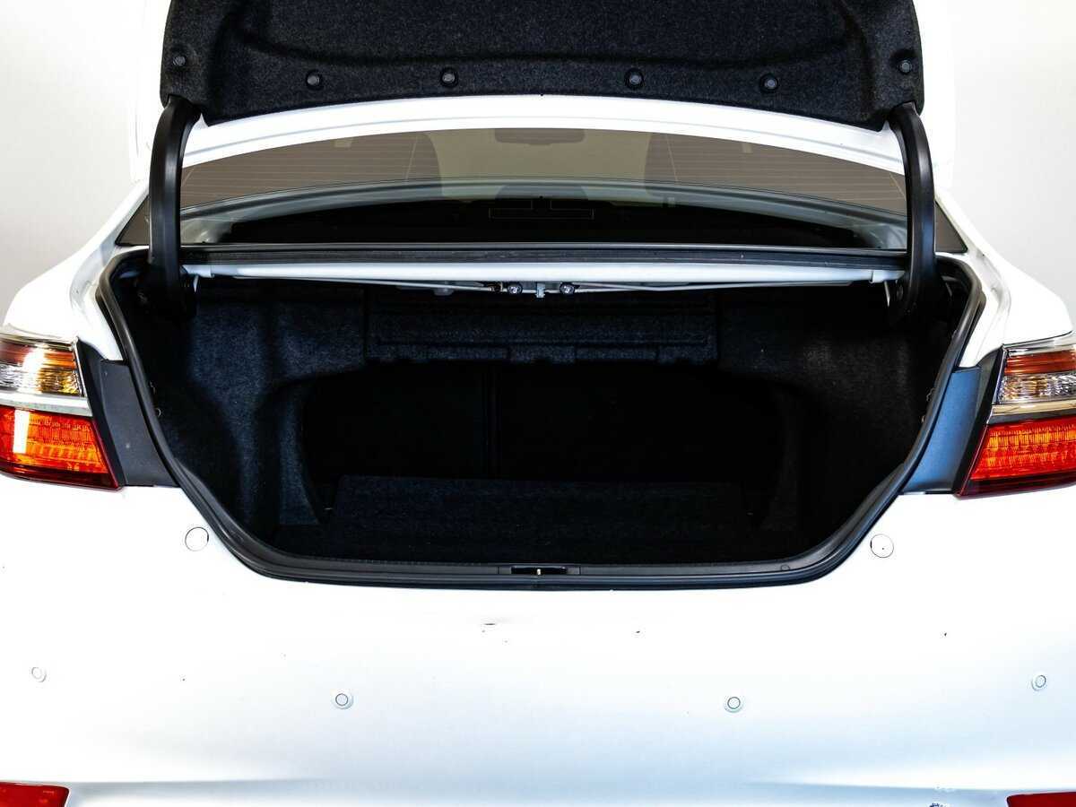 Купить Toyota Camry с пробегом. Фото: #19