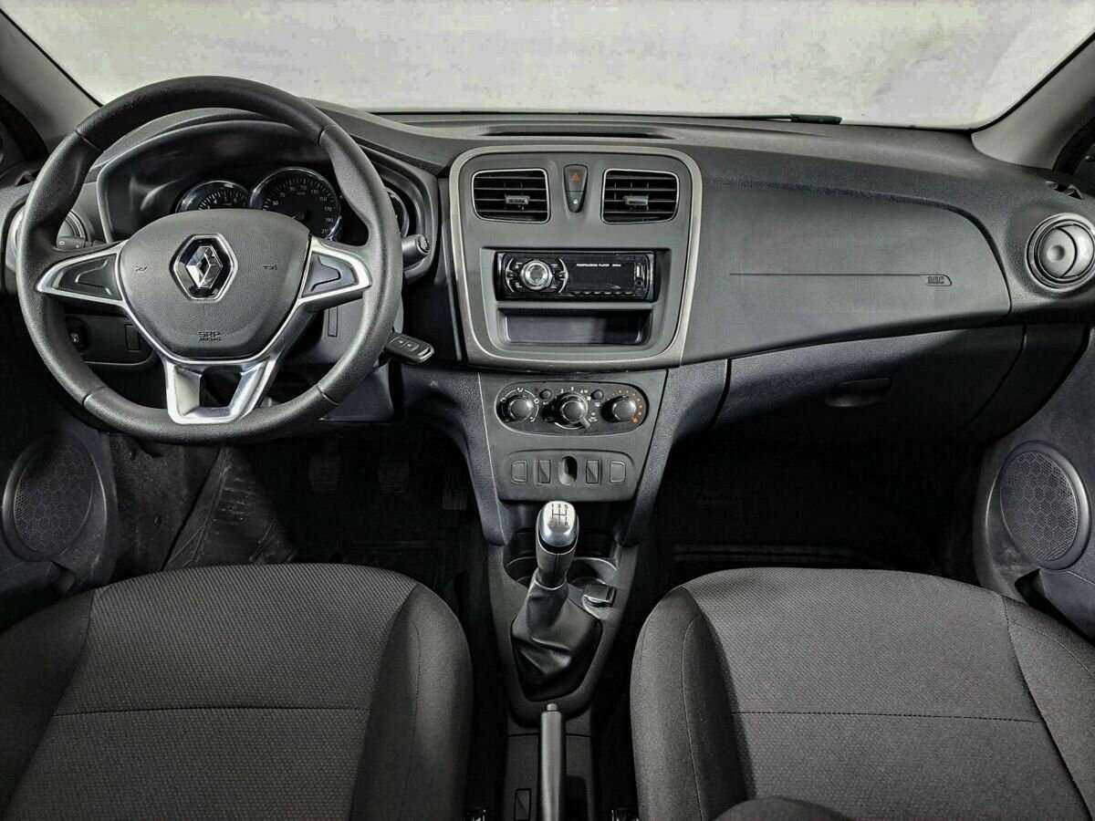 Купить Renault Logan с пробегом. Фото: #11