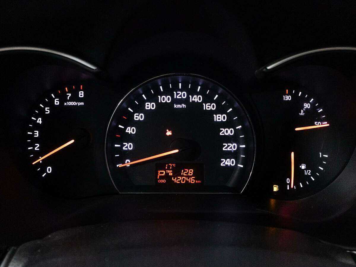 Купить Kia Sorento с пробегом. Фото: #11