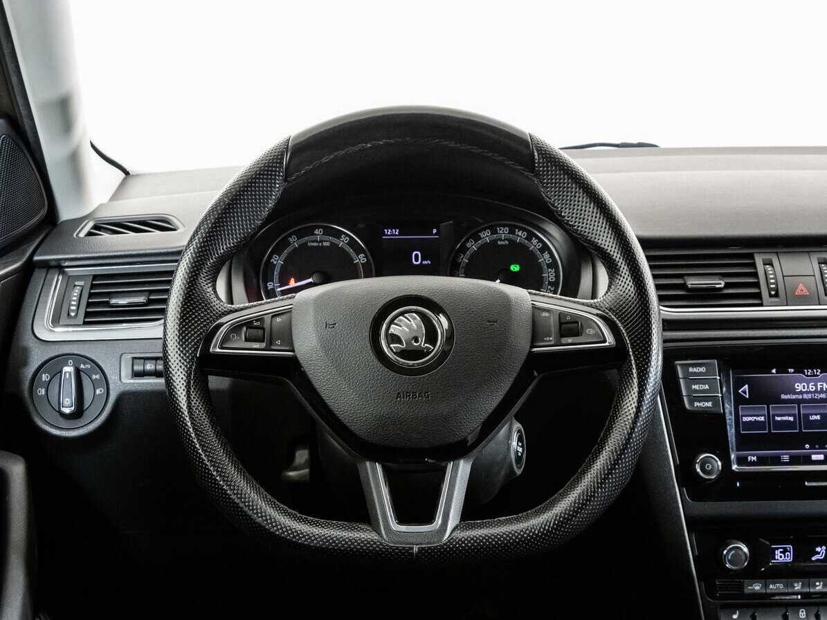 Купить Skoda Rapid с пробегом. Фото: #7