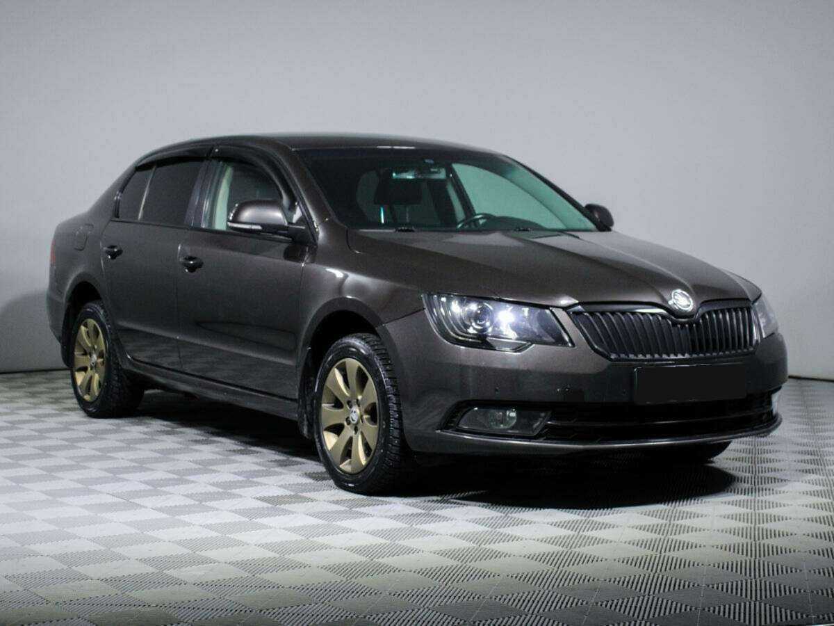 Купить Skoda Superb с пробегом. Фото: #2