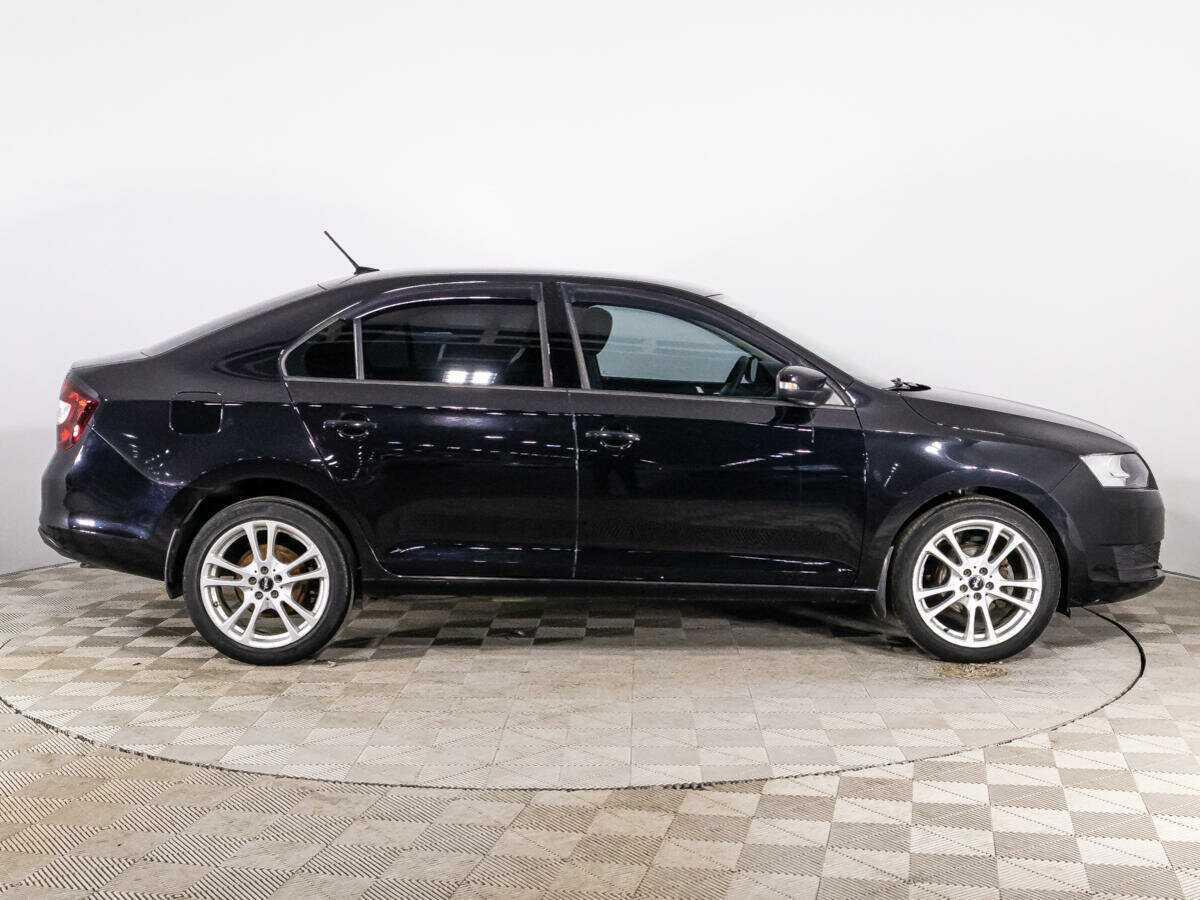 Купить Skoda Rapid с пробегом. Фото: #3