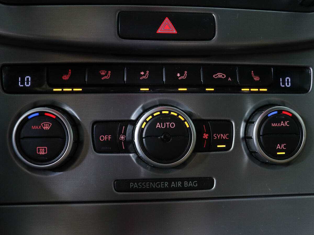 Купить Volkswagen Passat CC с пробегом. Фото: #14