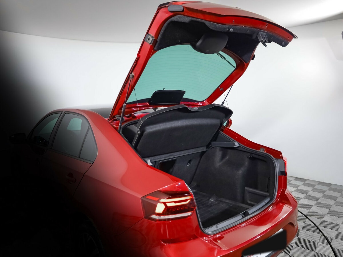 Купить Volkswagen Polo с пробегом. Фото: #24