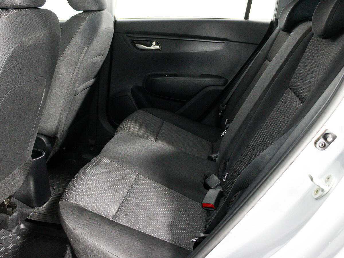 Купить Kia Rio с пробегом. Фото: #10