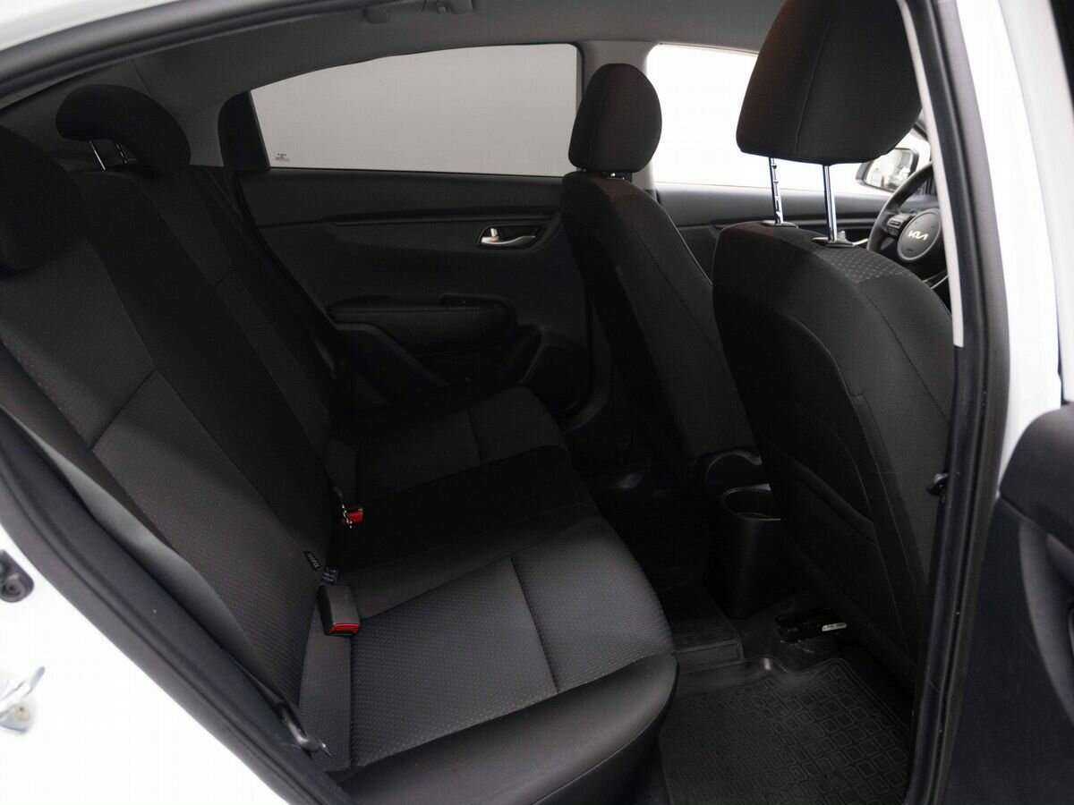 Купить Kia Rio с пробегом. Фото: #15