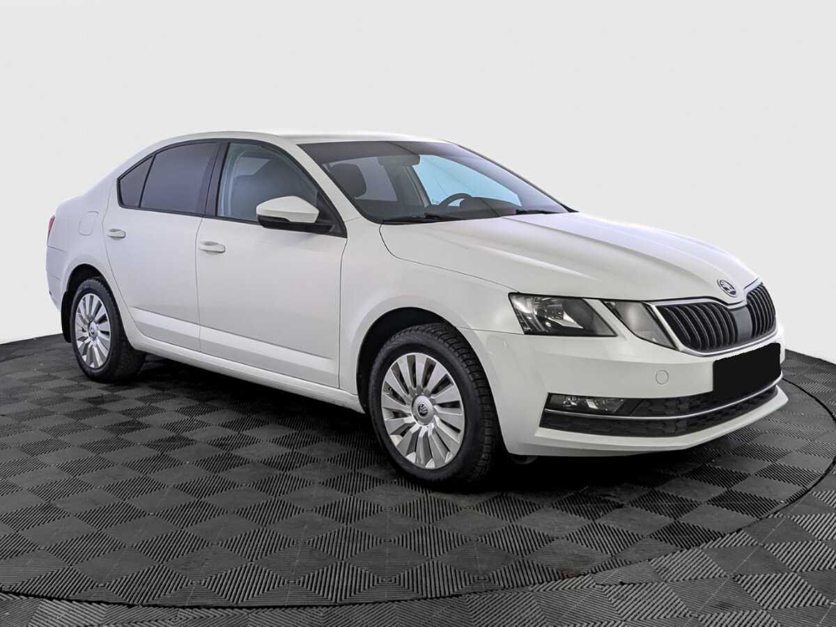 Купить Skoda Octavia с пробегом. Фото: #2