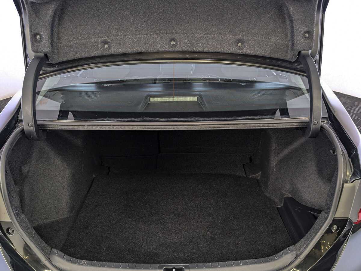 Купить Toyota Corolla с пробегом. Фото: #9