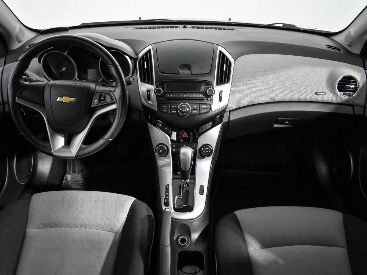 Купить Chevrolet Cruze с пробегом. Фото: #12