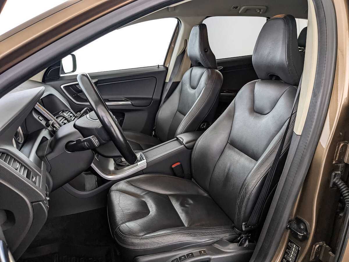 Купить Volvo XC60 с пробегом. Фото: #15